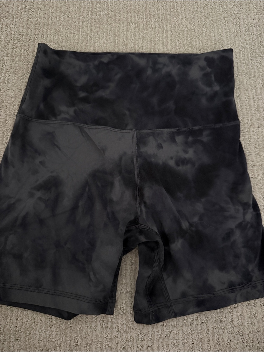 LULULEMON High-Waist Black Tie-Dye Active Shorts